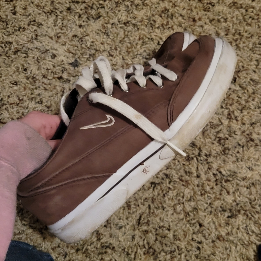 Nike shoes, 7, brown